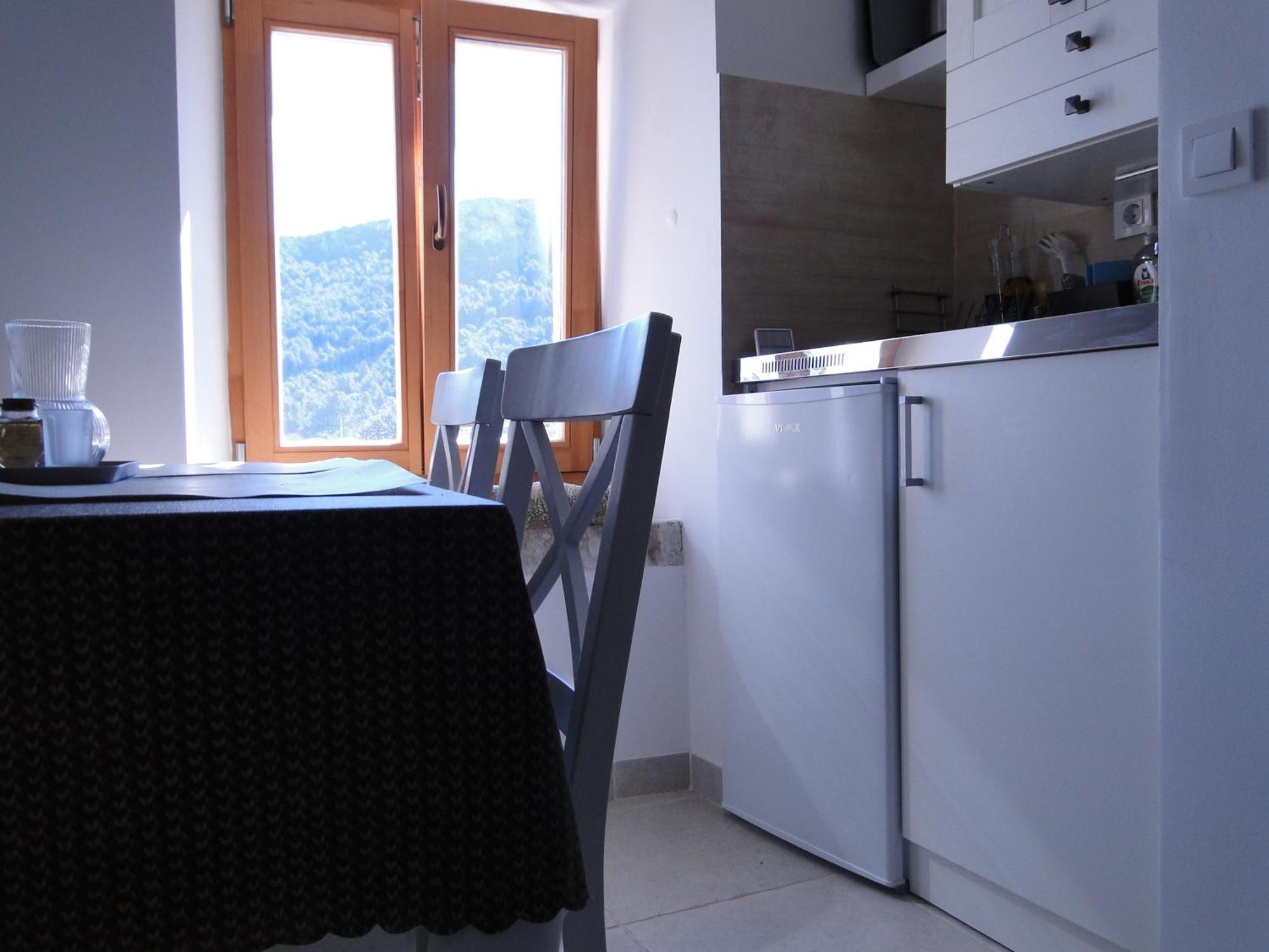 Heritage Apartments Kyra & Fox In Pitve, Hvar Extérieur photo