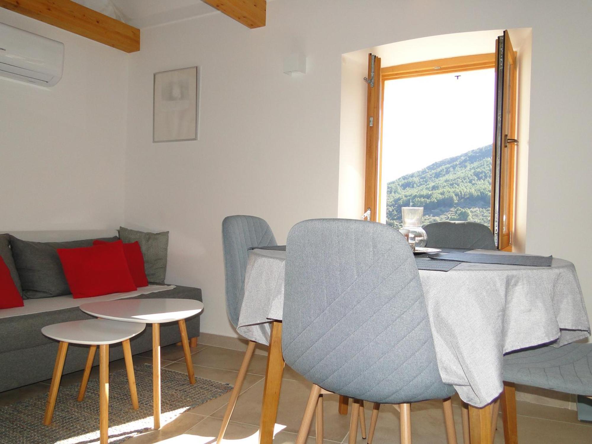 Heritage Apartments Kyra & Fox In Pitve, Hvar Extérieur photo